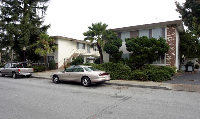 775 Oak St in Mountain View, CA - Foto de edificio - Building Photo