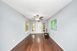 18122 Kings Row in Houston, TX - Building Photo - Building Photo