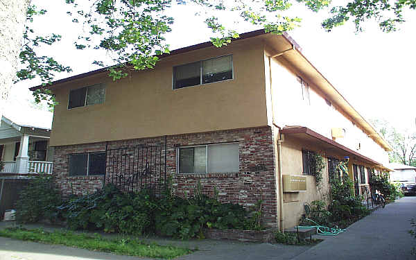 1213 V St in Sacramento, CA - Foto de edificio - Building Photo