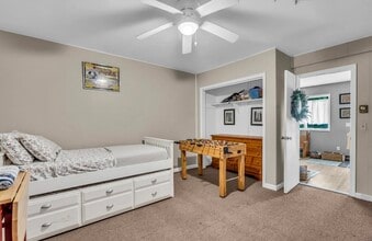 8 Winona Ter, Unit White Deer Plaza in Sparta, NJ - Foto de edificio - Building Photo