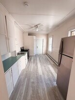 22 Gold St in Waterville, ME - Building Photo