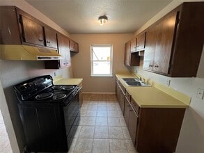 1212 W Hunt St, Unit 1212 in Sherman, TX - Foto de edificio - Building Photo