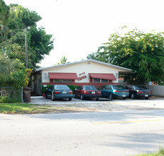 1646 Apartments in Fort Lauderdale, FL - Building Photo - Building Photo