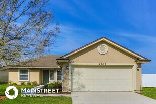 2308 Bonnie Lakes Dr in Green Cove Springs, FL - Building Photo