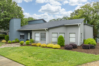 Peppertree in Charlotte, NC - Foto de edificio - Building Photo