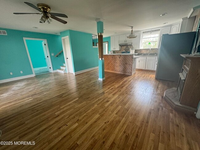 15 Twilight Ave in Keansburg, NJ - Building Photo - Building Photo