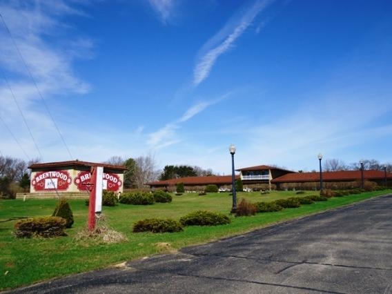 24318 Gopher Rd in Tomah, WI - Foto de edificio - Building Photo