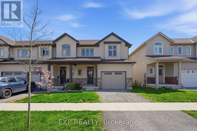 property at 15 Bowman Cres