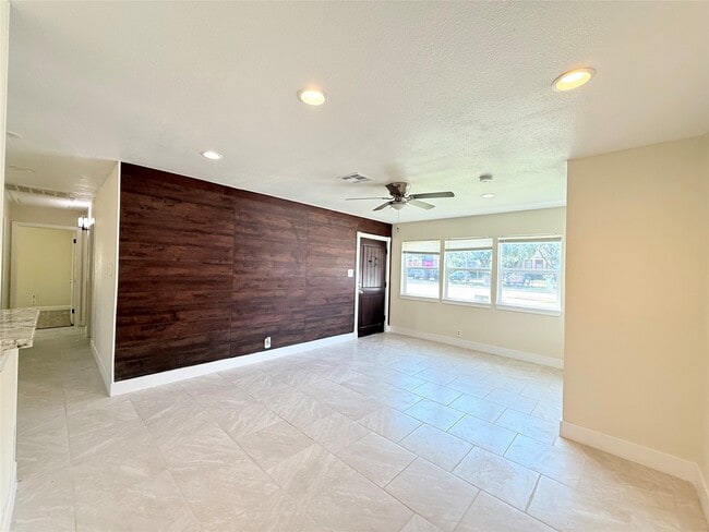 property at 207 Tidwell Rd