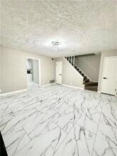 337 Bradley Woods Ct NW in Lilburn, GA - Building Photo - Building Photo