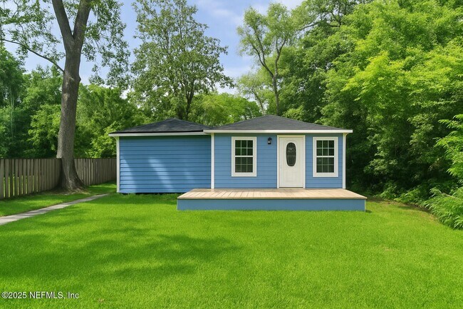 property at 1109 Lake Shore Blvd