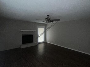 5711 E 33rd Ct in Tulsa, OK - Building Photo - Building Photo