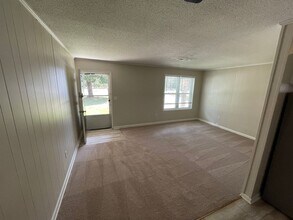 1716 Raoul Wallenberg Blvd in Charleston, SC - Building Photo - Building Photo