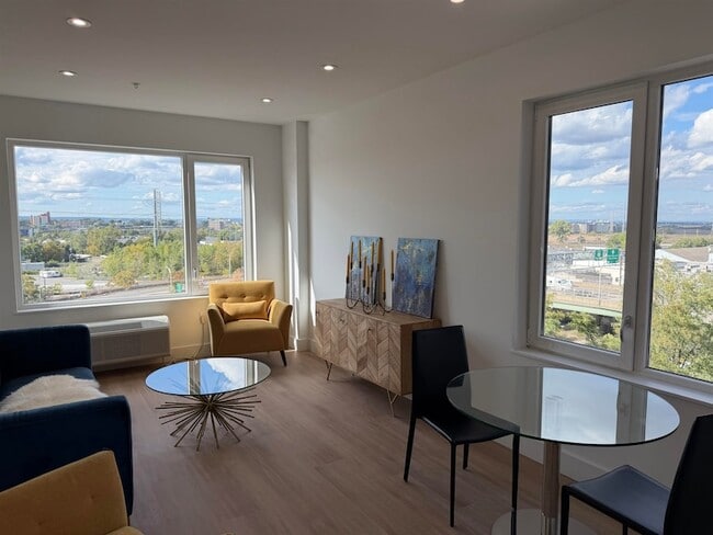 3309 Liberty Ave, Unit 301 in North Bergen, NJ - Building Photo - Building Photo