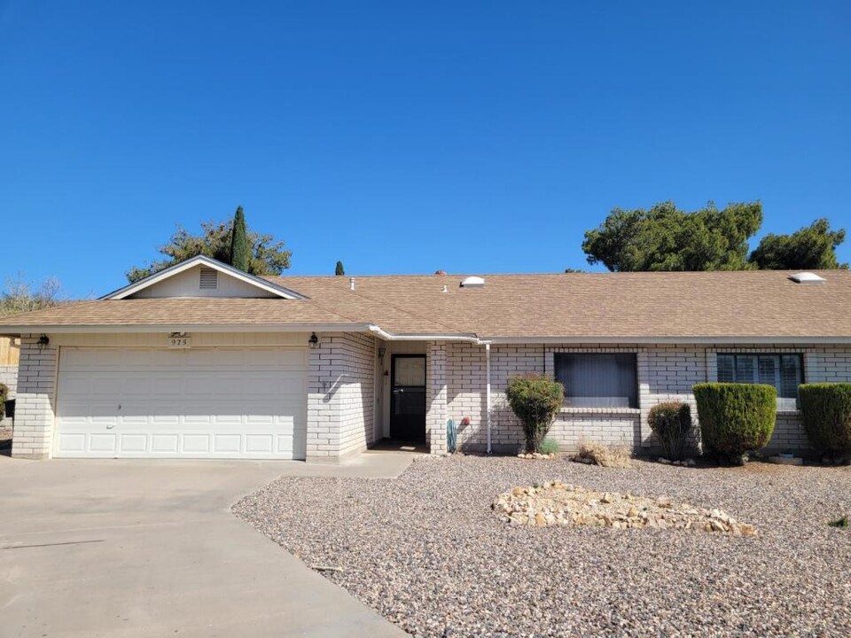 975 Shadow Crest Way in Kingman, AZ - Building Photo