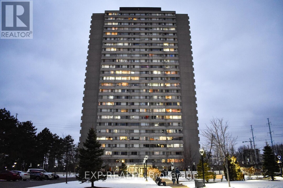 735-1735 Don Mills Rd. in Toronto, ON - Building Photo