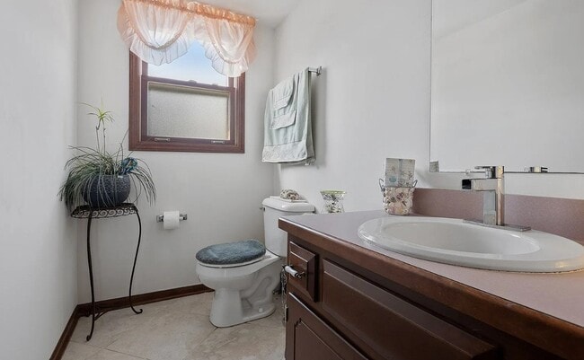 2311 Messines Ridge Ct in Joliet, IL - Foto de edificio - Building Photo