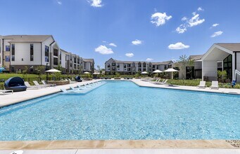 The Bower in Pflugerville, TX - Foto de edificio - Building Photo