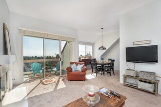 30 Vista del Mar, Unit Ocean view 2 BR condo in Dana Point, CA - Building Photo - Building Photo