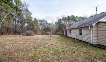 404 Scarlett Mountain Rd in Hillsborough, NC - Building Photo - Building Photo