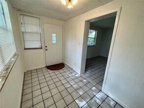 860 44th Ave N in St. Petersburg, FL - Building Photo - Building Photo