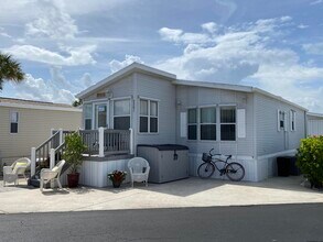 5301 Beach Blanket Cir in Fort Pierce, FL - Building Photo - Building Photo