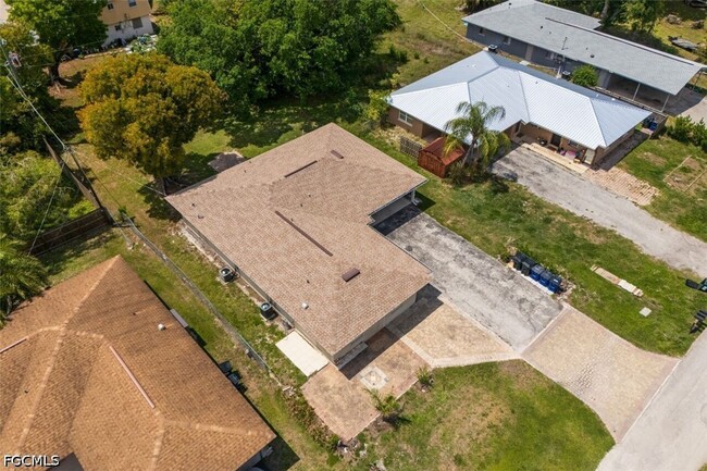 5826 Algiers St in Ft. Myers, FL - Building Photo - Building Photo