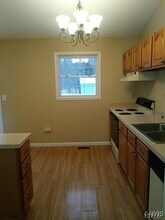 9578 Clarecastle Path in Brewerton, NY - Building Photo - Building Photo
