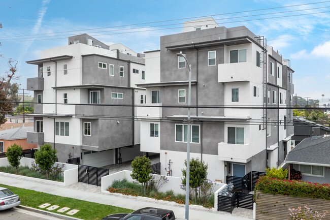 Centaurus in Los Angeles, CA - Building Photo - Primary Photo