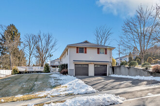 20 Fairchild Rd in Stratford, CT - Building Photo - Building Photo