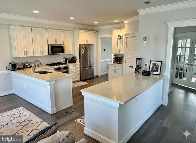 property at 3400 Landing Way