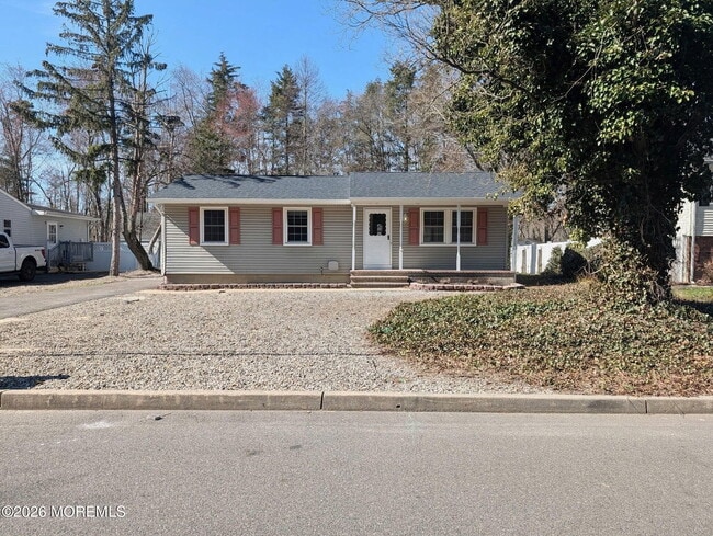 73 S Shore Dr in Toms River, NJ - Building Photo - Building Photo