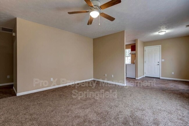 property at 652 N Belview Ave