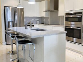10220 NW 63rd Terrace, Unit 213 in Doral, FL - Building Photo - Building Photo
