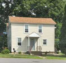 8615 Aitken Ave, Unit 3 in Whitesboro, NY - Building Photo - Building Photo