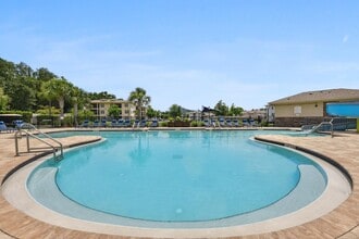 Beach House at Amelia in Yulee, FL - Foto de edificio - Building Photo