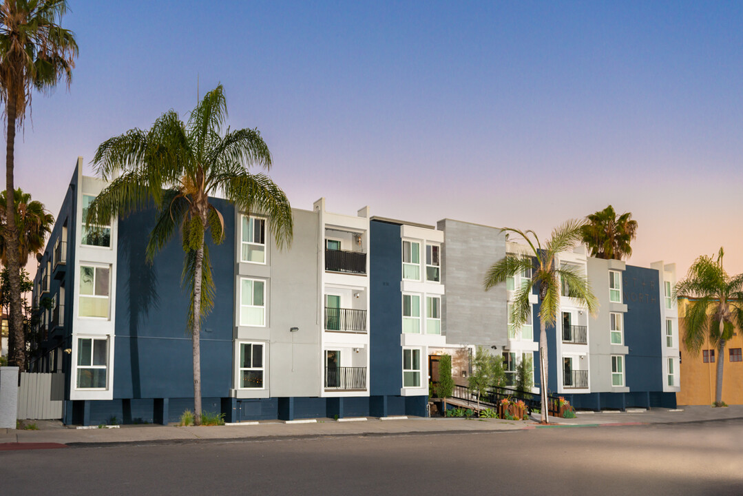 Star North in San Diego, CA - Foto de edificio