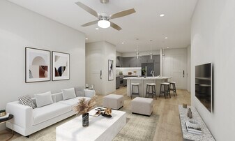 The Avant At Huntington Pointe