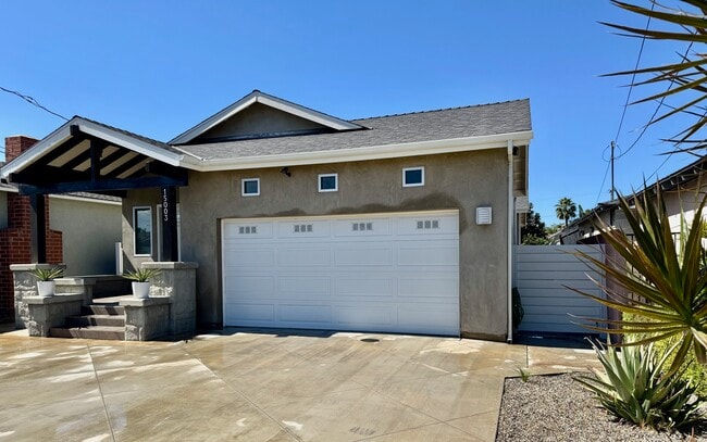 15003 Van Buren Ave in Gardena, CA - Building Photo - Building Photo