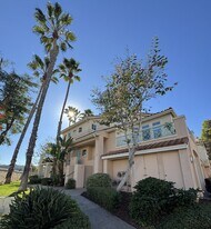 12646 Springbrook Dr, Unit B in San Diego, CA - Building Photo