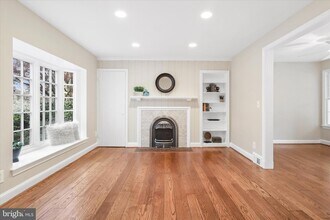 414 Jefferson St in Alexandria, VA - Foto de edificio - Building Photo