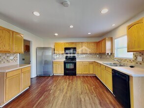 1611 Rustic Arch Way in Huntersville, NC - Building Photo - Building Photo