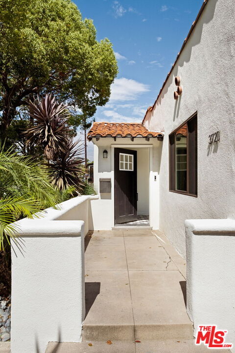 3720 Military Ave in Los Angeles, CA - Building Photo - Building Photo