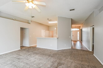 427 Federal Hill Rd in Orange Park, FL - Foto de edificio - Building Photo