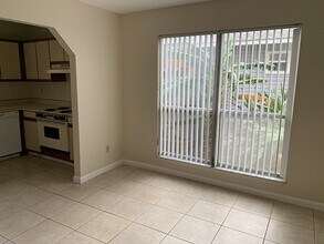 112 2nd St in St. Augustine, FL - Foto de edificio - Building Photo