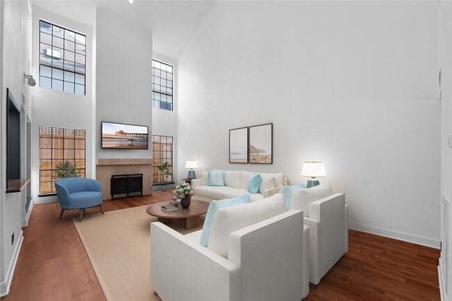 property at 1425 Nantucket Dr