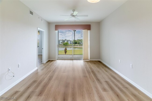 3960 Loblolly Bay Dr in Naples, FL - Building Photo - Building Photo