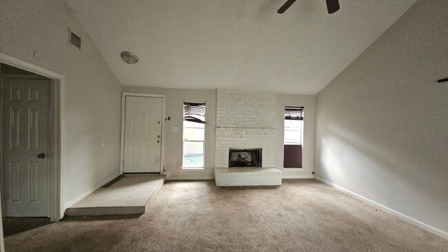 8710 Parkway Forest Dr in Houston, TX - Building Photo - Building Photo
