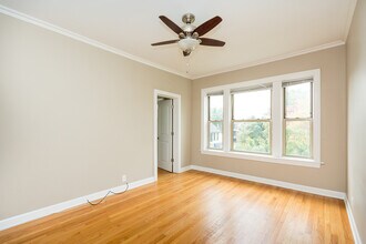 3101 N Racine Ave-Unit -2 in Chicago, IL - Building Photo - Building Photo