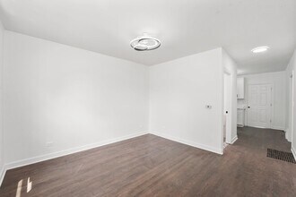 2519 N New England Ave in Chicago, IL - Building Photo - Building Photo